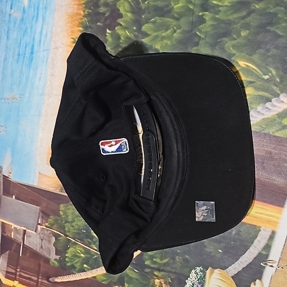 Adidas‎ Cleveland Cavaliers 2016 NBA Finals Champions Snapback - Picture 4 of 6